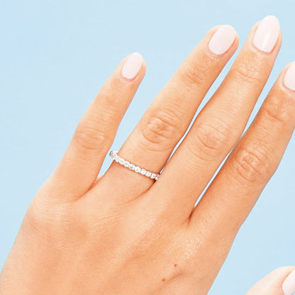 Defined Round Diamond Band