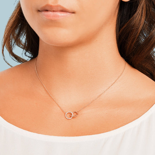 The Links Necklace